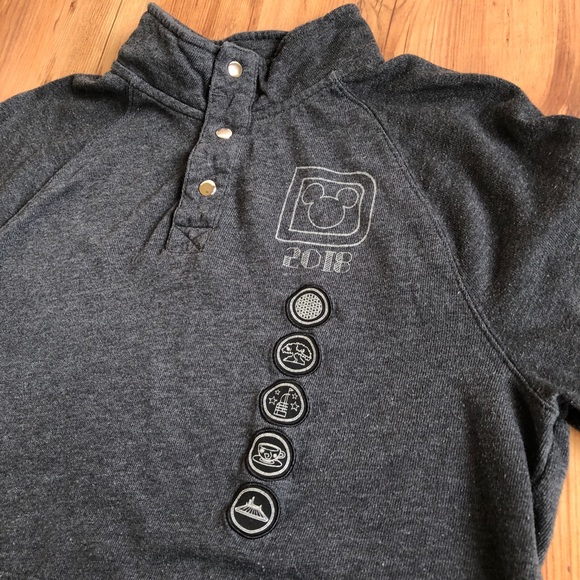 DISNEY Pullover Sweat Shirt Small 2018 Men’s UNISEX - Picture 5 of 16